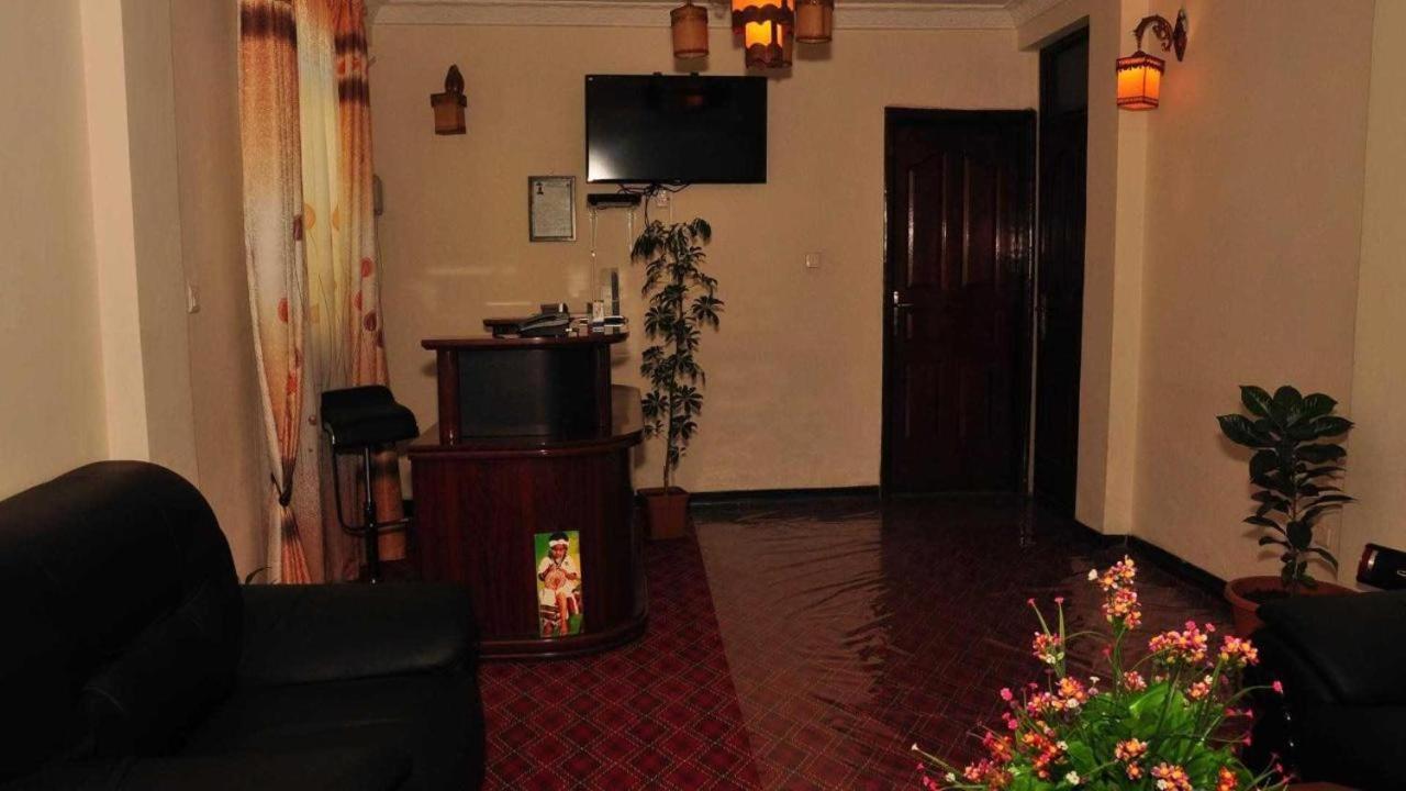Keba Guest House Adis Abeba Exterior foto