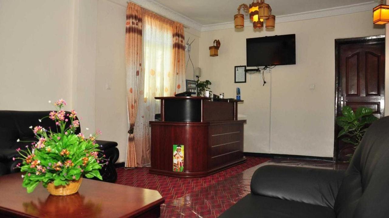 Keba Guest House Adis Abeba Exterior foto