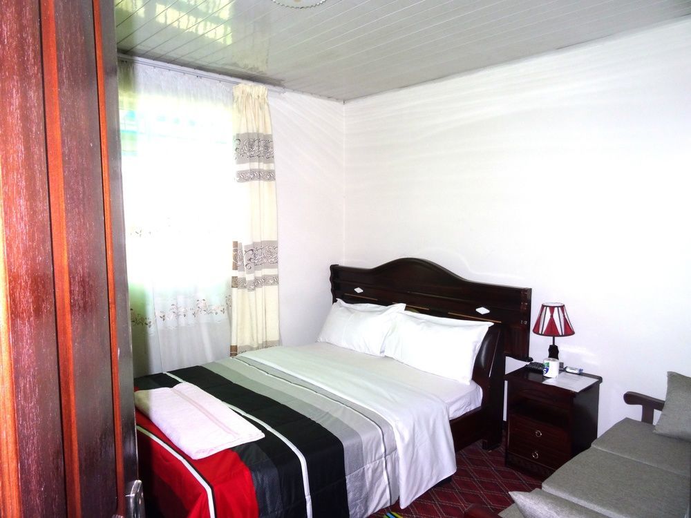 Keba Guest House Adis Abeba Exterior foto